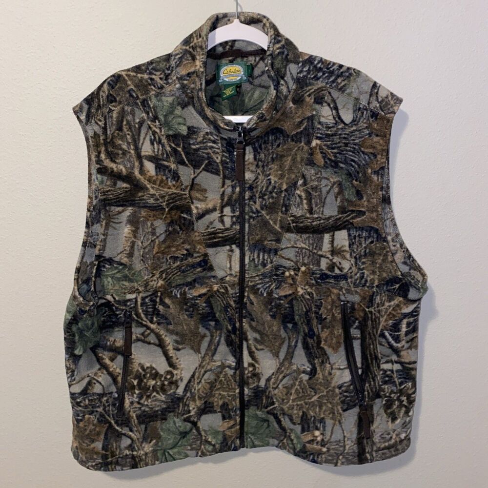 Cabela’s Men Hunting Vest Camo